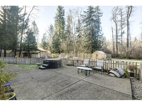 22243 E Hiawatha Road Rhododendron OR 97049