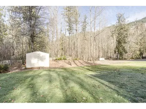 22243 E Hiawatha Road Rhododendron OR 97049