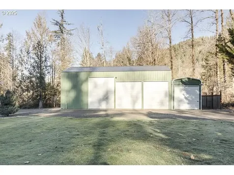 22243 E Hiawatha Road Rhododendron OR 97049