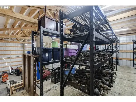22243 E Hiawatha Road Rhododendron OR 97049