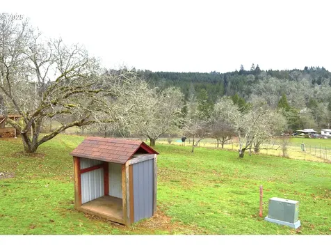 480 Becker Road Roseburg OR 97471