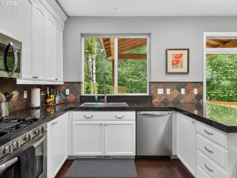 19743 SE 38th Way Camas WA 98607
