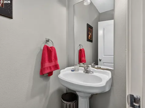 19743 SE 38th Way Camas WA 98607