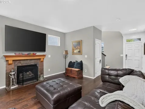 19743 SE 38th Way Camas WA 98607