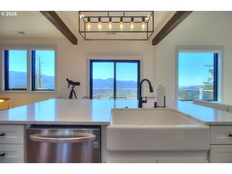 95660 Spirit Ridge Road Gold Beach OR 97444