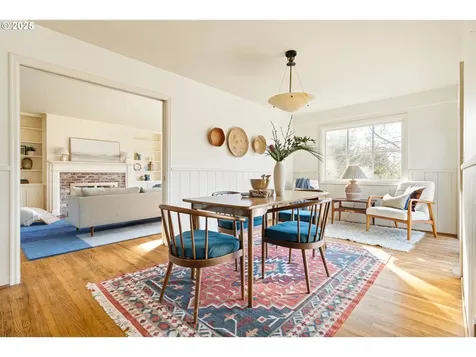 3835 SW 50th Avenue Portland OR 97221
