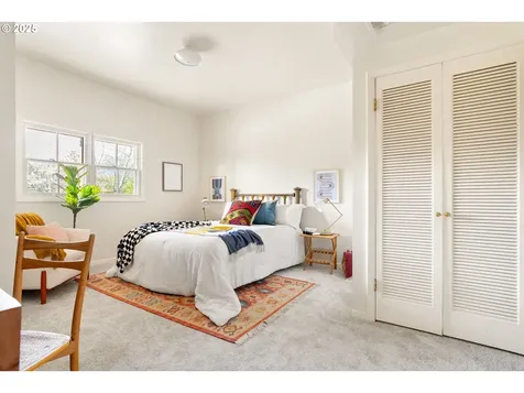 3835 SW 50th Avenue Portland OR 97221