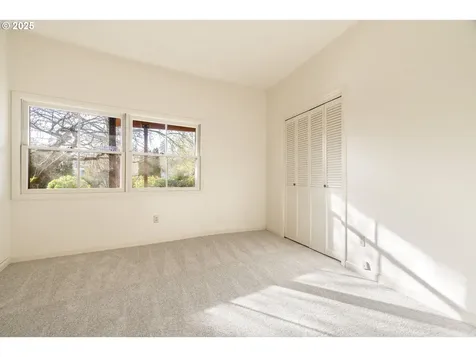 3835 SW 50th Avenue Portland OR 97221