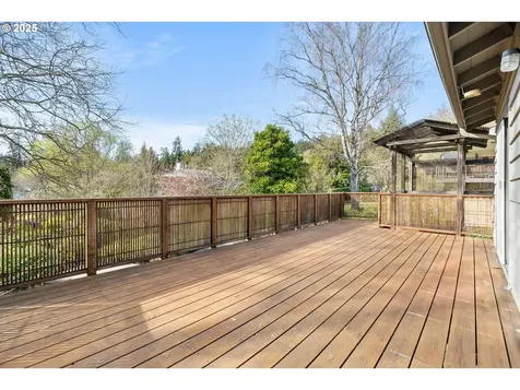 3835 SW 50th Avenue Portland OR 97221