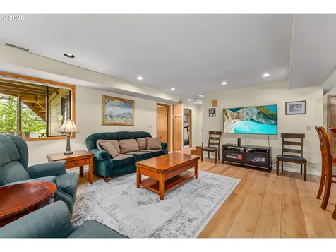 370 Wild Fern Drive Winchester OR 97495