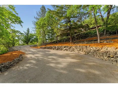 370 Wild Fern Drive Winchester OR 97495