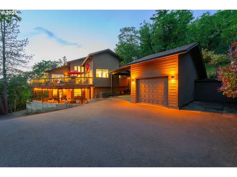 370 Wild Fern Drive Winchester OR 97495