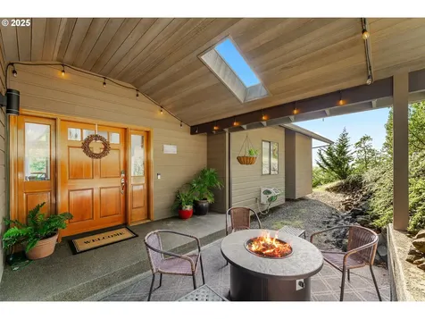 370 Wild Fern Drive Winchester OR 97495
