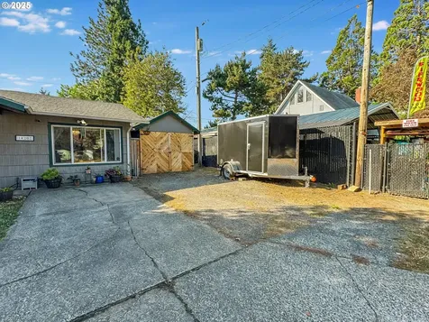 14202 SE Woodward Street Portland OR 97236