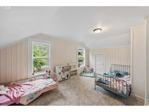 61007 Old Wagon Road Coos Bay OR 97420