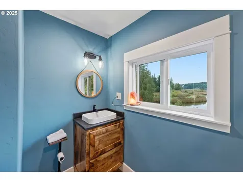 61007 Old Wagon Road Coos Bay OR 97420