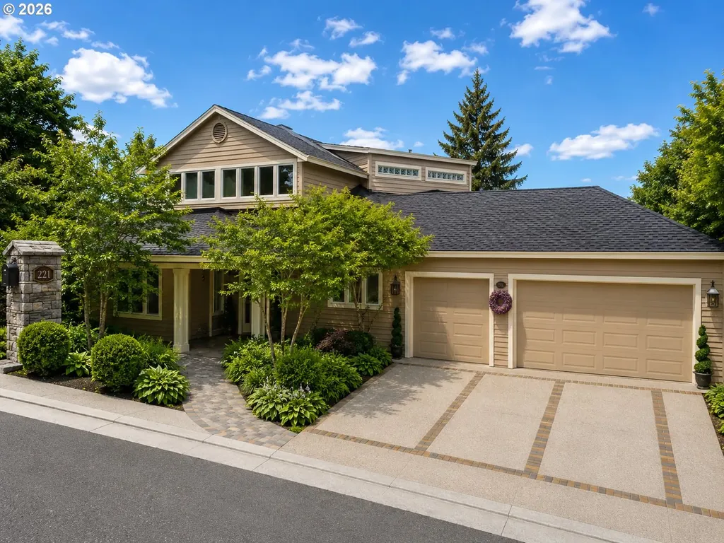 221 SW Moonridge Place Portland OR 97225