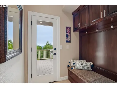 221 SW Moonridge Place Portland OR 97225