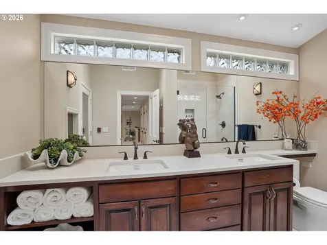 221 SW Moonridge Place Portland OR 97225