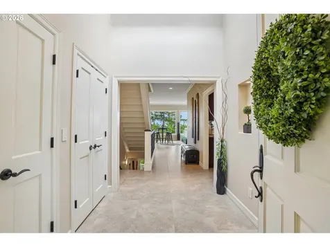 221 SW Moonridge Place Portland OR 97225