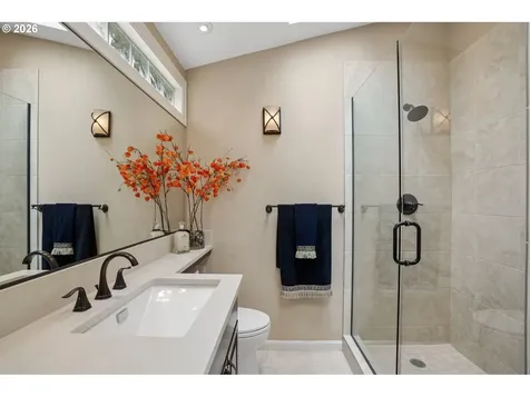 221 SW Moonridge Place Portland OR 97225