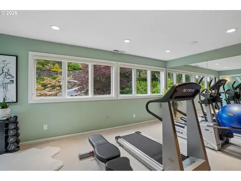 221 SW Moonridge Place Portland OR 97225
