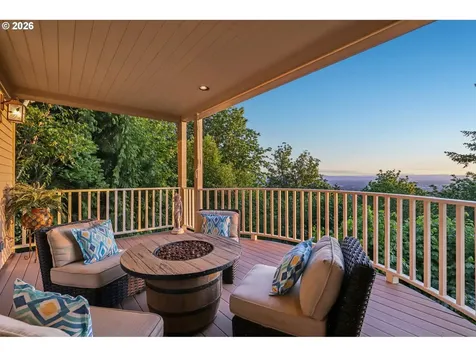 221 SW Moonridge Place Portland OR 97225