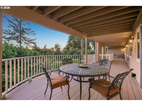 221 SW Moonridge Place Portland OR 97225