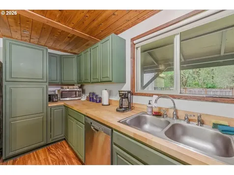 15116 Creek View Lane Vernonia OR 97064