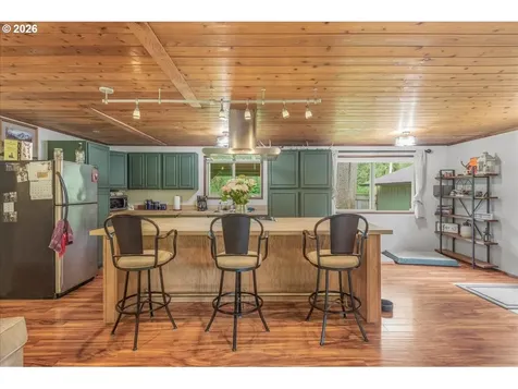 15116 Creek View Lane Vernonia OR 97064