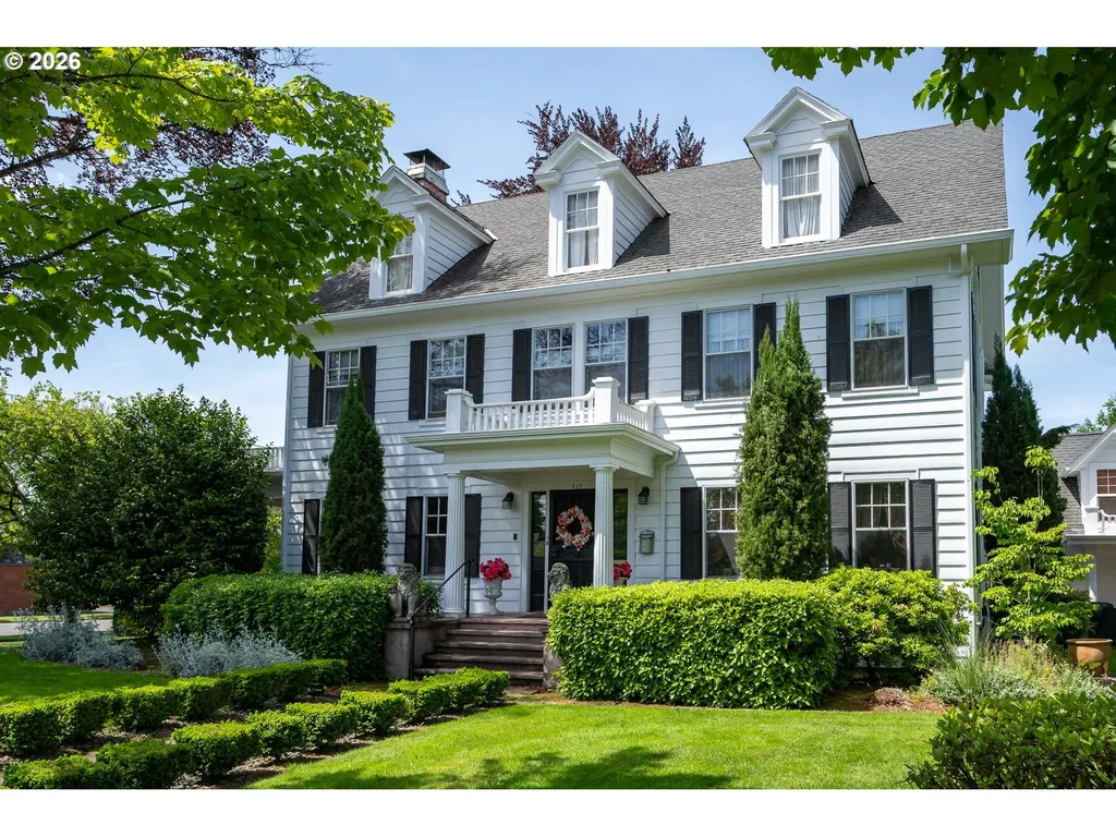 809 NE Evans Street Mcminnville OR 97128
