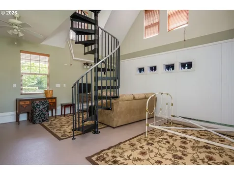 809 NE Evans Street Mcminnville OR 97128