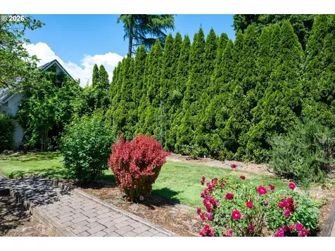 809 NE Evans Street Mcminnville OR 97128