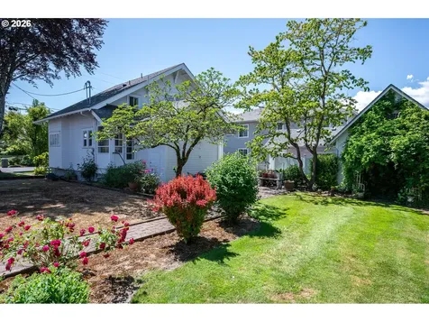 809 NE Evans Street Mcminnville OR 97128