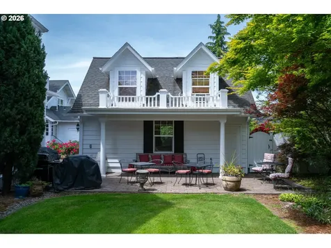 809 NE Evans Street Mcminnville OR 97128