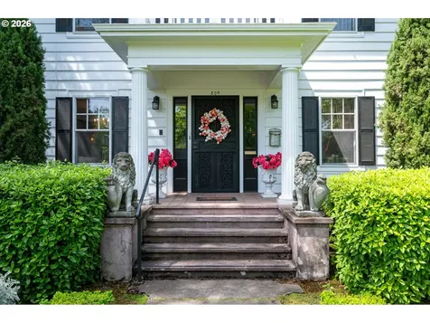 809 NE Evans Street Mcminnville OR 97128