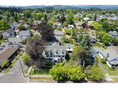 809 NE Evans Street Mcminnville OR 97128