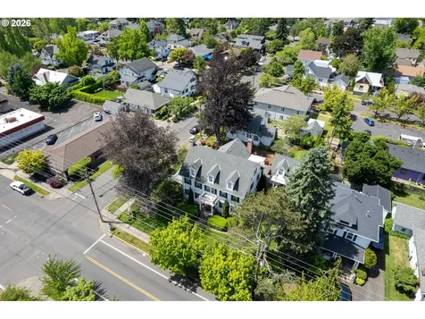 809 NE Evans Street Mcminnville OR 97128