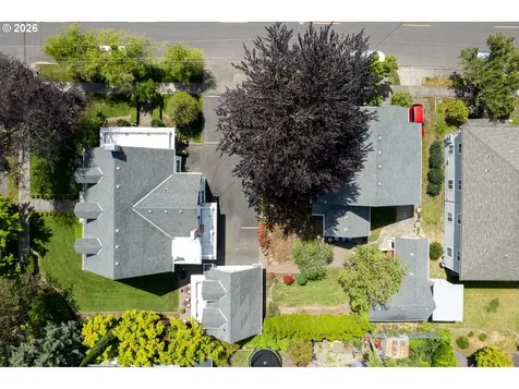 809 NE Evans Street Mcminnville OR 97128