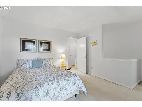 19727 NW Quail Hollow Drive Portland OR 97229