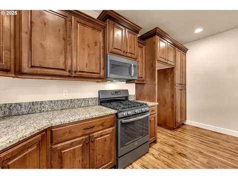 5517 NE 61st Court Vancouver WA 98661