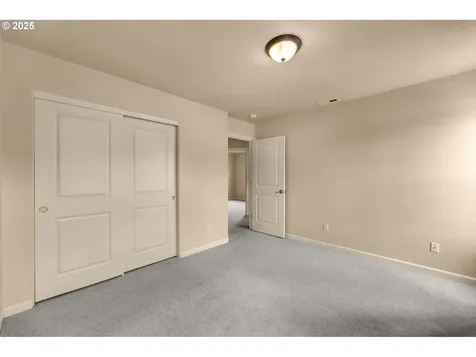 5517 NE 61st Court Vancouver WA 98661