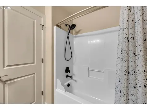 5517 NE 61st Court Vancouver WA 98661