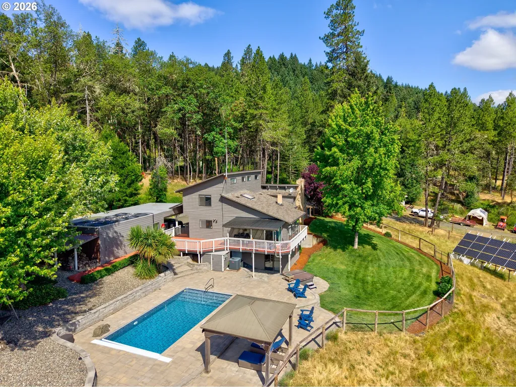 311 Clover Leaf Street Roseburg OR 97471