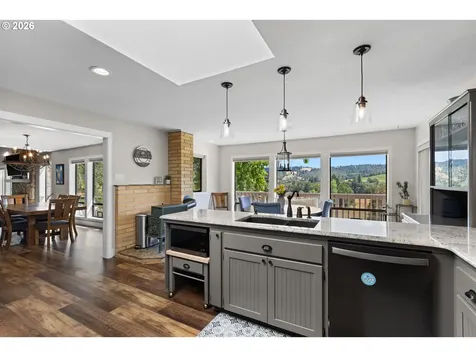 311 Clover Leaf Street Roseburg OR 97471