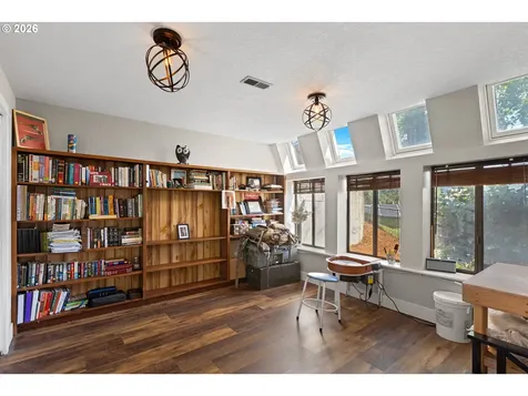 311 Clover Leaf Street Roseburg OR 97471