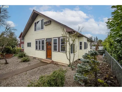 197 D Street Creswell OR 97426