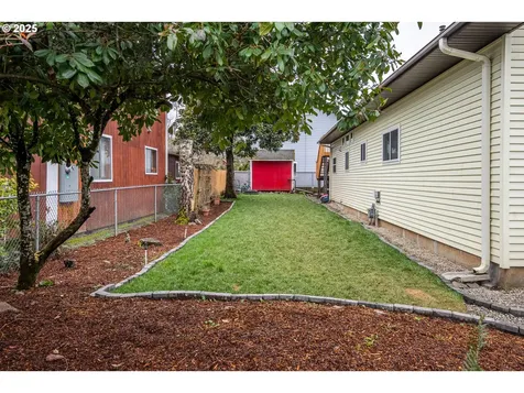 197 D Street Creswell OR 97426