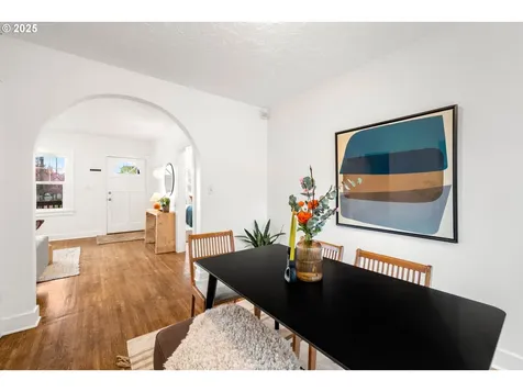 3739 NE Fremont Street Portland OR 97212