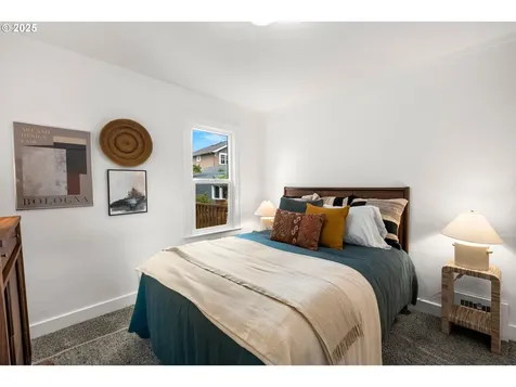 3739 NE Fremont Street Portland OR 97212